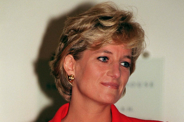 Diana szelleme kísérti a Windsor-ház lakóit