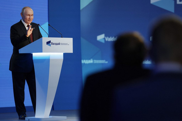 Fotó: Vladimir SMIRNOV / POOL / AFP Putyin: Lehetséges a közös BRICS-valuta, de most a nemzeti valutákra összpontosítunk