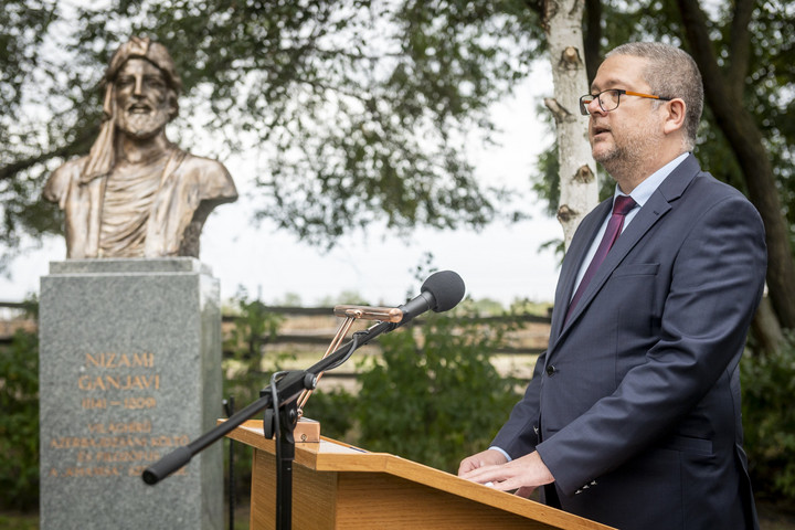 Fotó: MTI/Ujvári Sándor Szentmártoni János: A közös múlt emléke mindig is ott élt a magyarok és a rokon népek szívében is