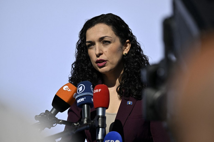 Fotó: Anadolu Agency via AFP/Burak Akbulut A koszovói elnök uniós szankciókat sürget Szerbiával és a szerb elnökkel szemben