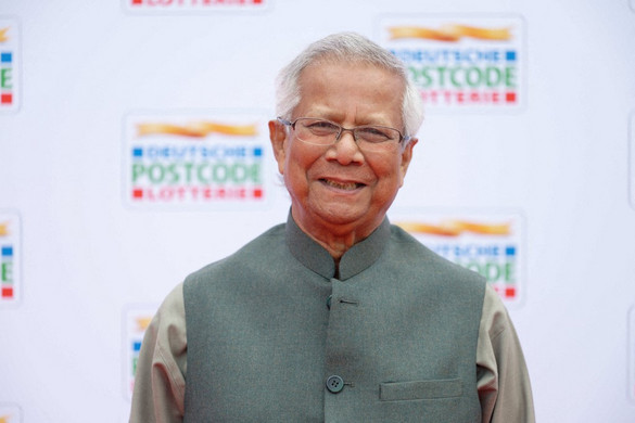 A bangladesi korrupcióellenes felügyelet kihallgatta a béke Nobel-díjas Muhammad Junuszt, akit sikkasztással vádolnak