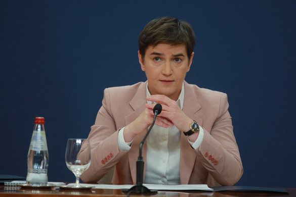 A parlament feloszlatását kezdeményezte a szerb kormány