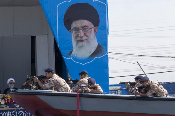 Pakisztáni célpontokat bombázott Irán