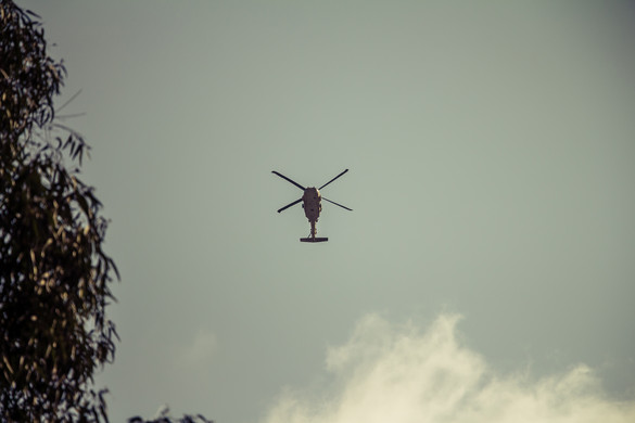 Helikopterből szórt százmilliókat a követőire egy influenszer - VIDEÓ