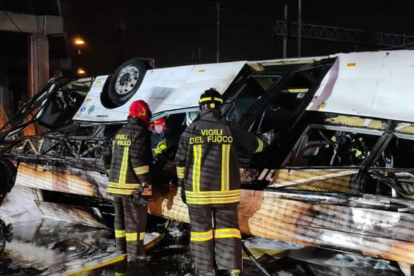Külföldi turisták vesztették életüket a kedd esti olaszországi buszbalesetben