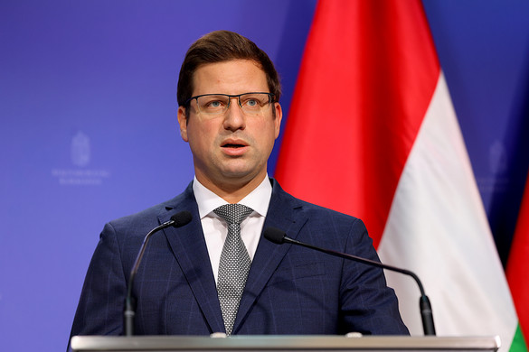 Gulyás Gergely: A lengyel választók döntését tiszteletben kell tartani, és a döntés világos