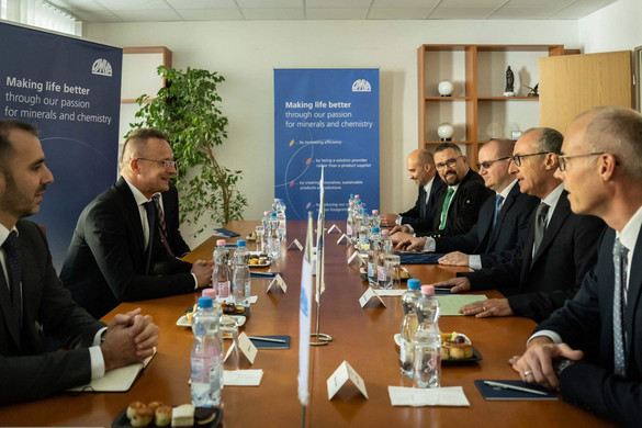 Szijjártó: Töretlen a nemzetközi beruházói bizalom a magyar gazdaság iránt + VIDEÓ