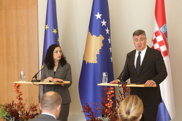 Horvát államfő: Szerbiának válaszokat kell adnia a Koszovóban történtekre
