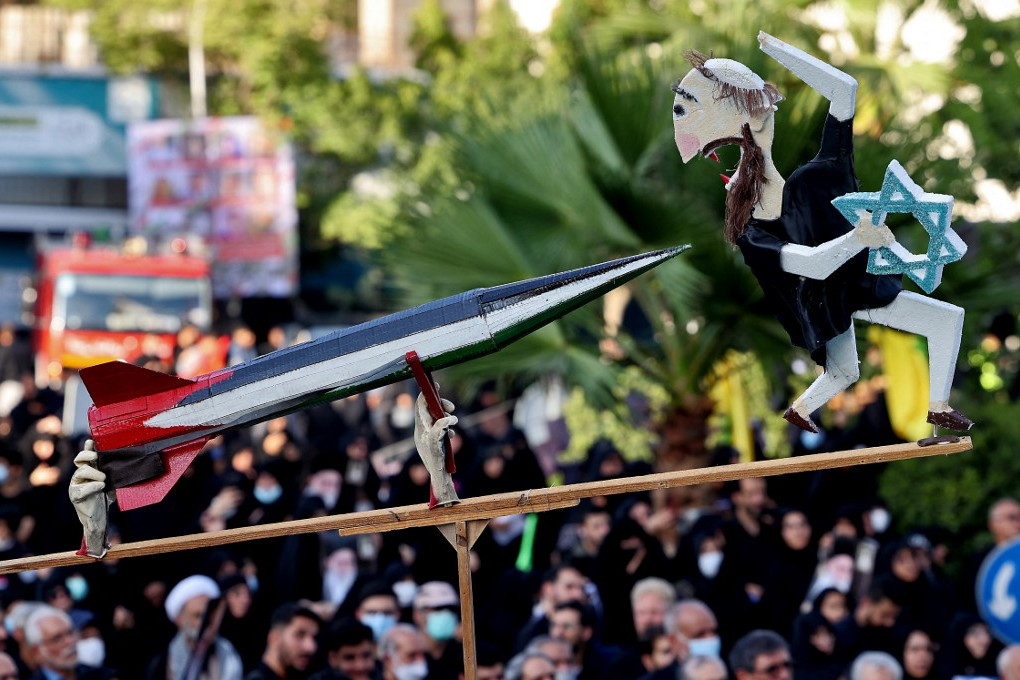 Riasztó életkép egy teheráni demonstrációról