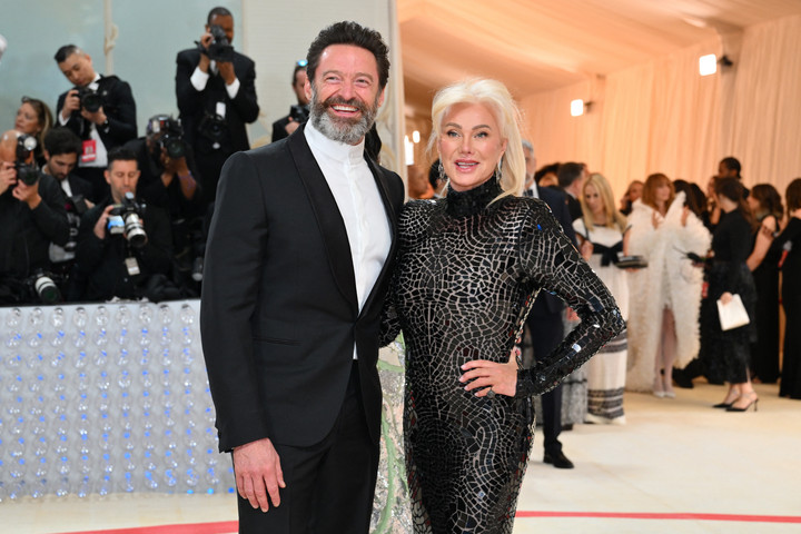 Szorul a hurok: kitálal a házasságuk részleteiről Hugh Jackman exe