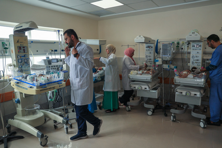 Fotó: AFP/Said Khatib WHO: Több kórház is evakuálást kért a Gázai övezetben