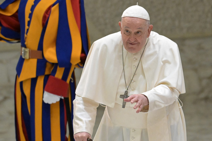Ferenc pápa szerint az idei betlehem a Szentföldön szenvedő gyerekekre emlékeztet