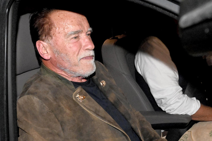 Fotó: AFP/dpa Picture-Alliance/dpa/Felix Horhager Schwarzenegger Putyinnal él