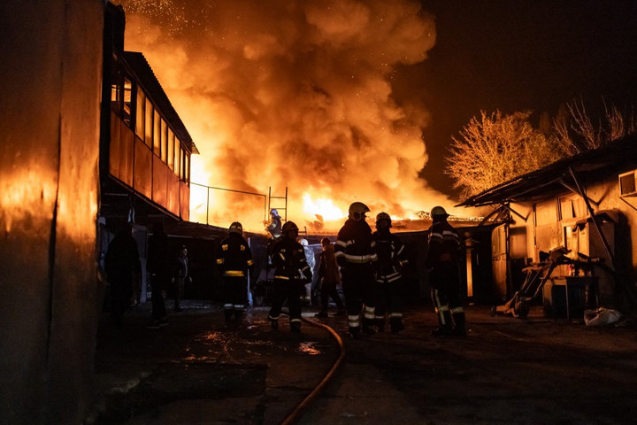 Fotó: NurPhoto via AFP/Eugene Titov Kiderült, ki beszélte le Ukrajnát a békéről