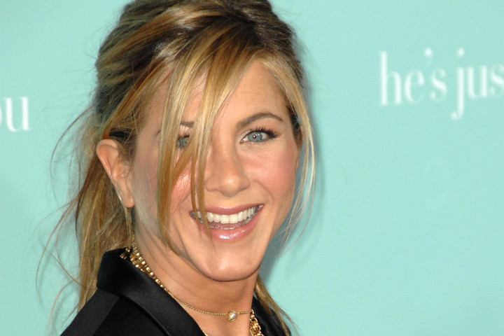 Fotó: NorthFoto Jennifer Aniston szívszorító üzenettel búcsúzott Matthew Perrytől