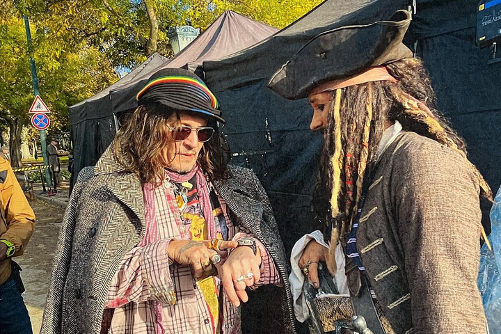 Magyar meglepetésvendégnek örülhetett Johnny Depp