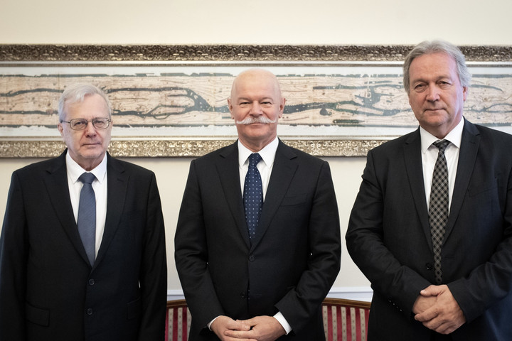 Fotó: Facebook/Csák János Csák János: A Neumann János Program megvalósítása dinamikusan halad