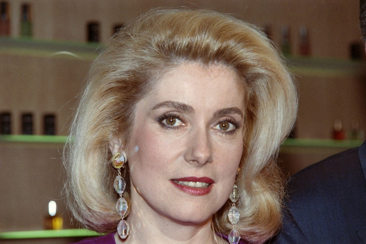 Fotó: PIERRE GUILLAUD / AFP Catherine Deneuve a nőiesség megtestesítője szuperhős lett