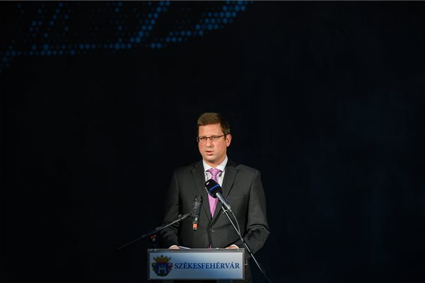 Fotó: MTI/Vasvári Tamás Gulyás Gergely: Székesfehérvár hatalmas darabot őriz közös történelmünkből
