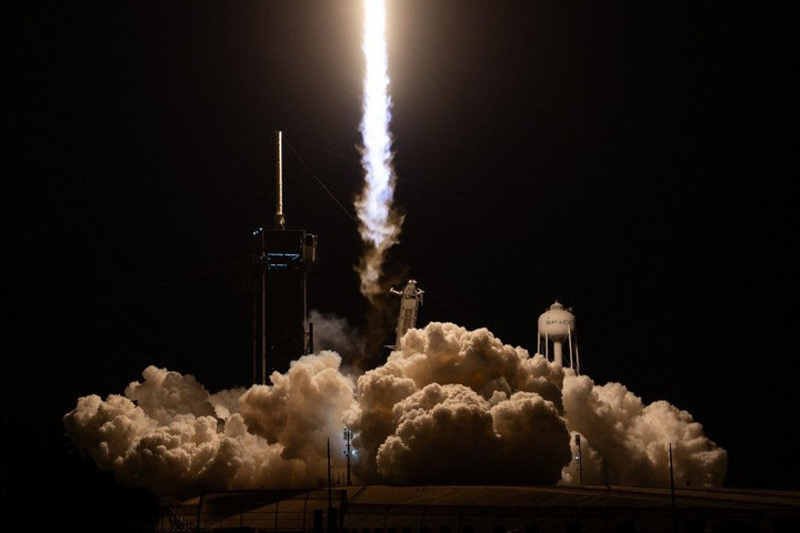 Fotó: AFP/Joel KOWSKY Teherszállítmányt indítottak a Nemzetközi Űrállomásra a SpaceX rakétájával