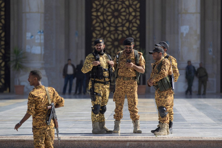Fotó: AFP/Mohammed Huwais Izraelinek néztek egy japán hajót a húszi lázadók, lefoglalták
