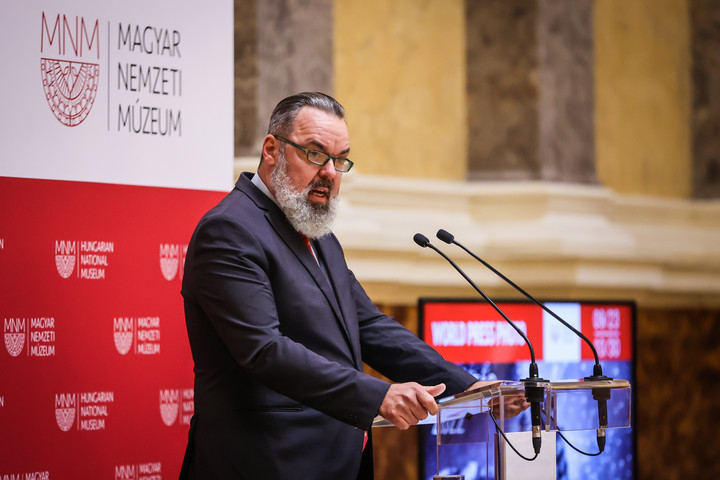 Fotó: MH/Purger Tamás Menesztette a miniszter L. Simon Lászlót, a Magyar Nemzeti Múzeum főigazgatóját