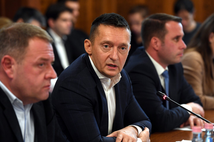 Fotó: MTI/Kovács Attila Rogán Antal: A digitális állampolgársággal az igazolvány, az ügyintézés és az aláírás okostelefonra költözik