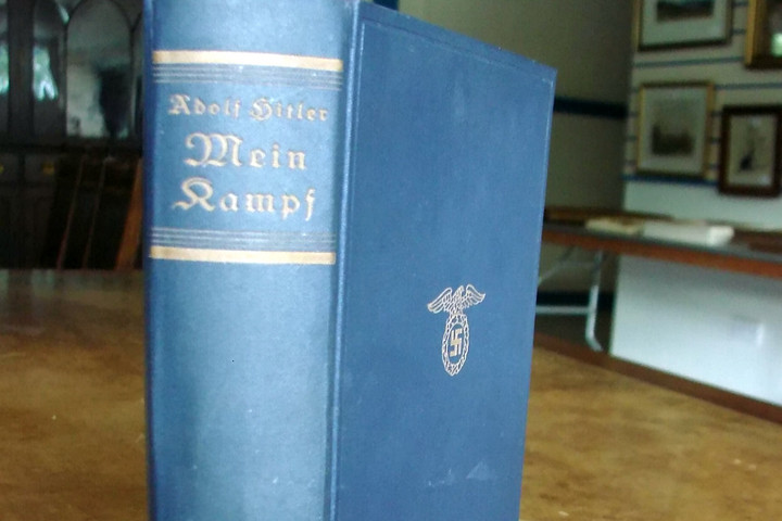 Fotó: NorthFoto Arab nyelvű Mein Kampfot olvasgatott a Hamász terroristája