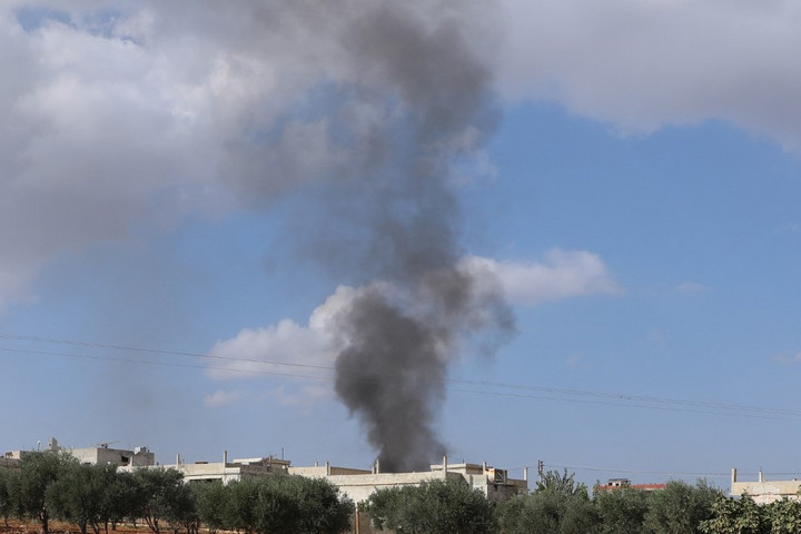 Fotó: Anadolu Agency via AFP/Amadolu Agency/Ibrahim Hatib Több tucat lázadó halt meg orosz légicsapásokban Idlíb tartományban