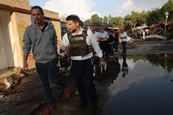 Fotó: AFP/Gil Cohen-Magen Az izraeli pénzügyminiszter szerint a palesztinoknak önként el kellene hagyniuk Gázát