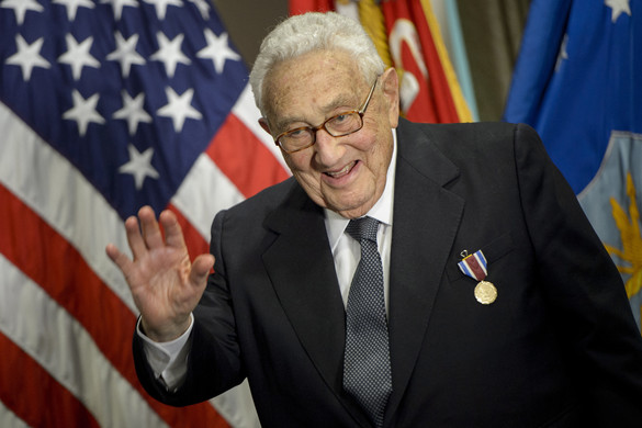 Kissinger előre figyelmeztette Zelenszkijt