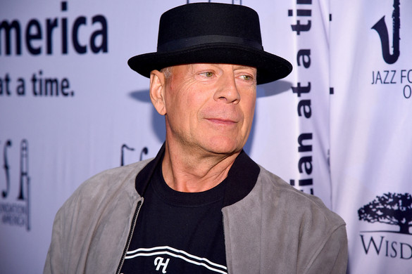 Bruce Willis már nem igazán tud beszélni, legfeljebb pár percre ismeri fel a vendégeit
