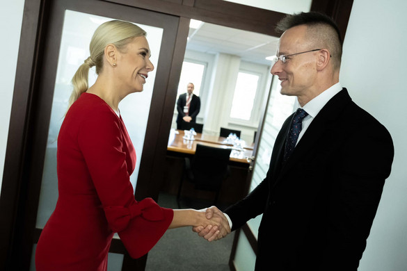 Szijjártó Péter: Az új kormány Szlovákiában új lehetőséget jelent