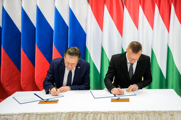 Szijjártó Péter: A paksi bővítés már nem a papírmunkáról, hanem a valódi építkezésről szól + VIDEÓ