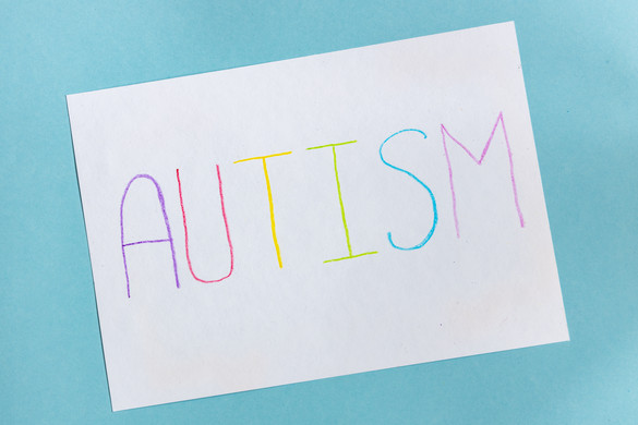 Három jellemző vonás az arcon, ami az autizmus jele lehet