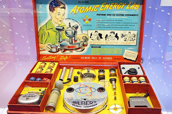 Valódi radioaktív anyagokkal játszhattak a gyerekek az 1950-es években