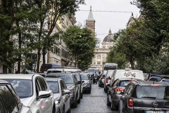 A kormány költségvetési csomagja miatt sztrájkol Olaszországban a két legnagyobb szakszervezet