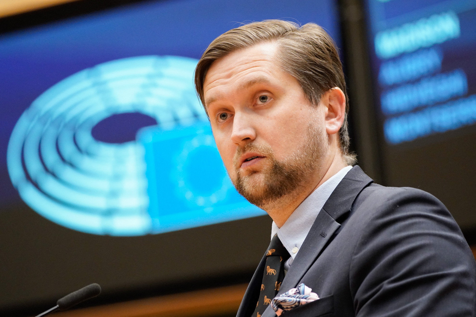 Fotó: AFP/Hans Lucas/Union Europeenne Nicola Procaccini a jobboldali Olasz Testvérek (FdI) európai parlamenti képviselőcsoportjának elnöke szerint Magyarországot zsarolják azzal, hogy az európai uniós forrásokat visszatartják, pedig az nem ajándék, hanem jogszerűen jár