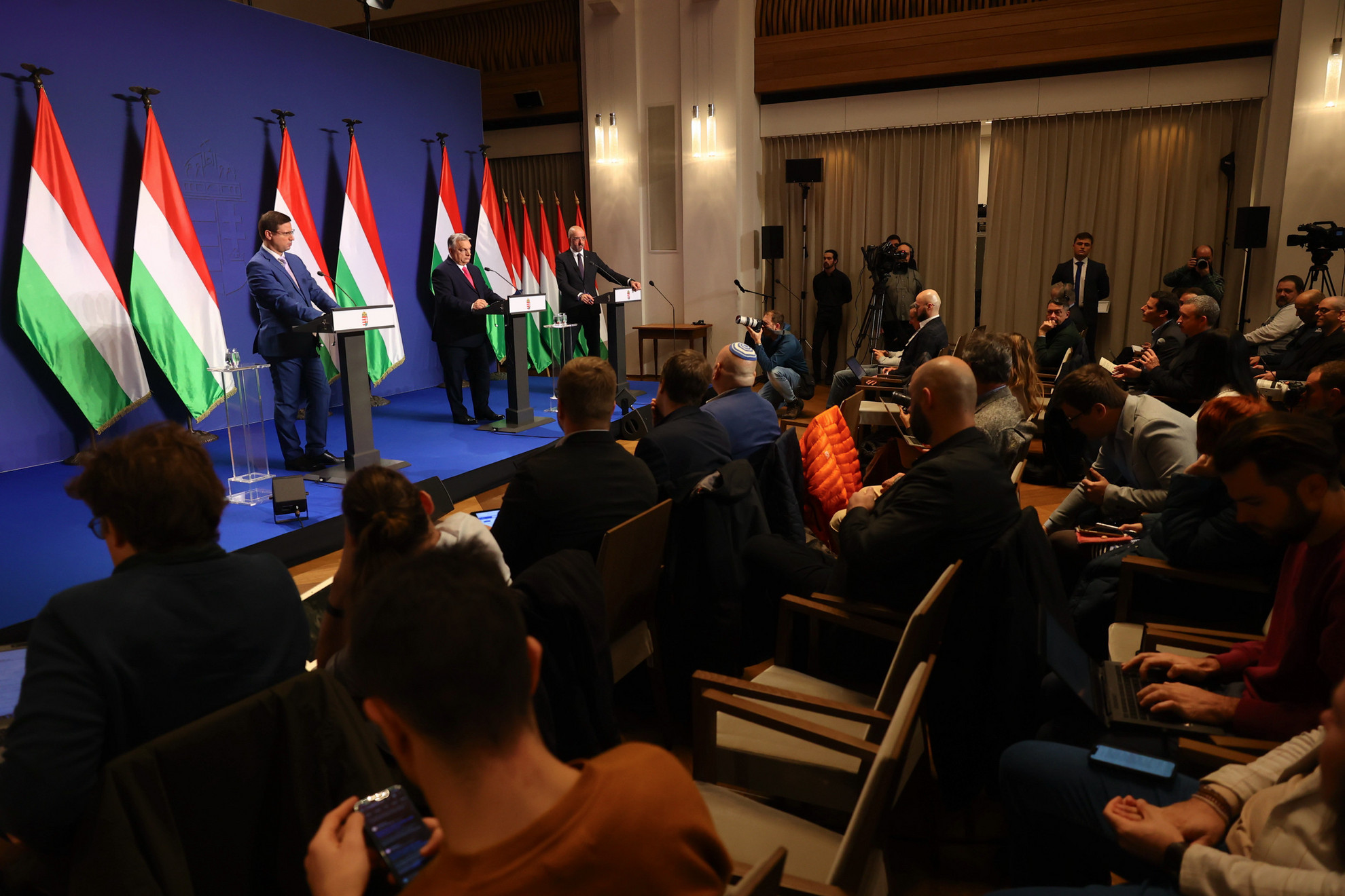 Orbán Viktor szerint Brüsszelben egy liberális véleménybuborék van, és a jövő évi választások egyik tétje az, hogy sikerül-e felnyitni a bürokraták szemét a valóságra