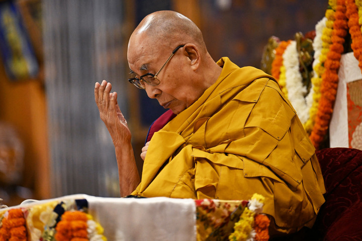 Több együttérzést és belső békére törekvést sürgetett a dalai láma jövőre