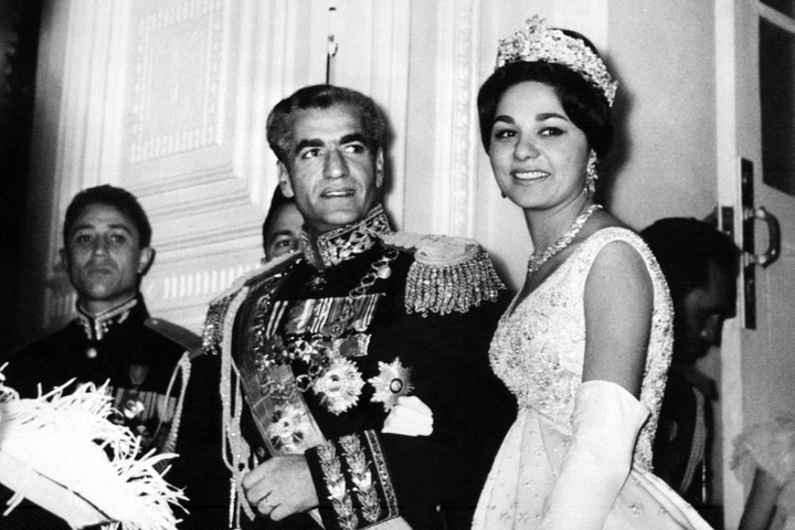 Fotó: AFP Miért üldözték el az irániak uralkodójukat, Reza Pahlavi saht?