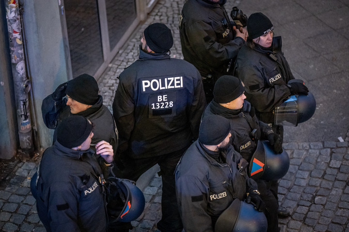 Fotó: AFP/dpa Picture-Alliance/Michael Kappeler Nagy a félelem Németországban a Hamász támadásának évfordulója miatt