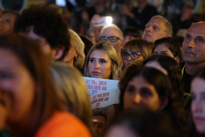 Fotó: AFP/Anadolu/Saeed Qaq A kiszabadult túszok sorstársaik szabadon bocsátását követelik