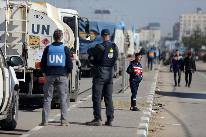 Izrael növeli a Gázába irányuló humanitárius segélyek mennyiségét