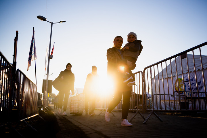 Fotó: NorthFoto A férfiak gyakrabban kötnek fiktív házasságot azért, hogy külföldre utazhassanak