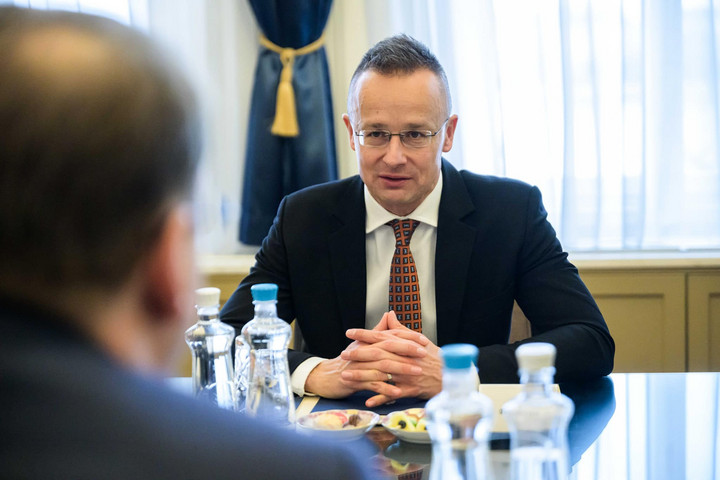 Fotó: Facebook/Szijjártó Péter Szijjártó Péter: A német ZF beruházása több száz új munkahelyet hoz létre Kecskeméten és Debrecenben