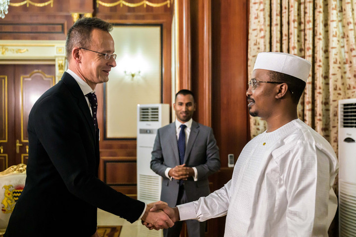 Fotó: MTI/KKM A csádi elnök üdvözölte az afrikai magyar szerepvállalást