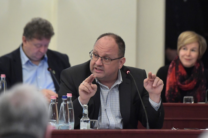 Fotó: MTI/Soós Lajos Wintermantel Zsolt: A baloldal a jövőben is számít a guruló dollárokra