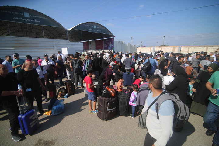 Újabb száz orosz állampolgárt evakuáltak a Gázai övezetből