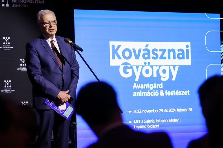 Fotó: MH/Török Péter Már csak egy hétig látogatható a Kovásznai kiállítás a METU galériájában